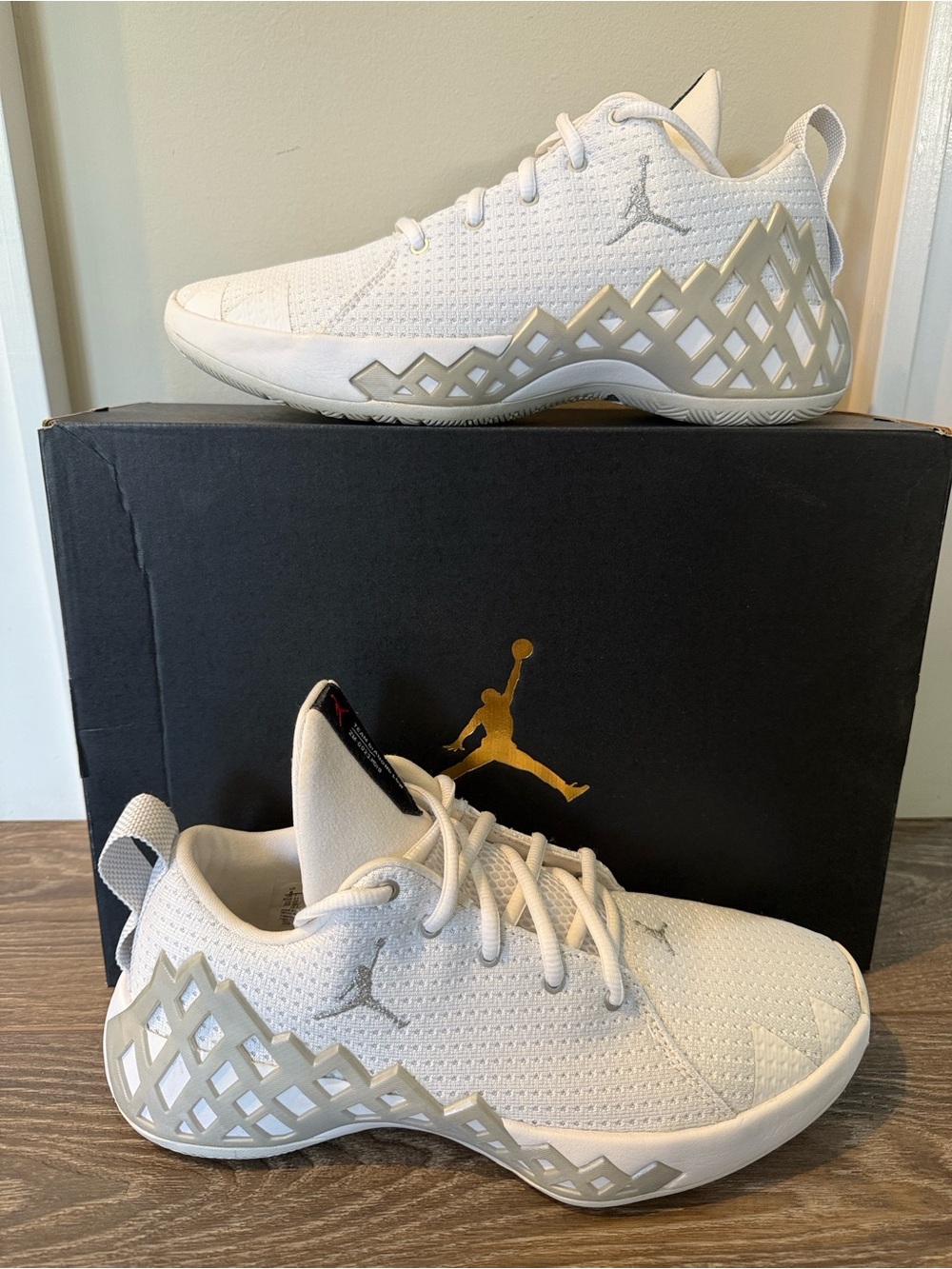 Jordan Jumpman Diamond Low White Metallic Silver